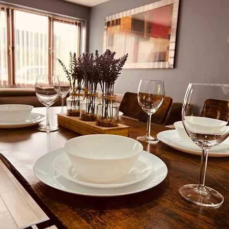 Modern Suites -5 Bedroom House- With Free Parking Birmingham City Esterno foto