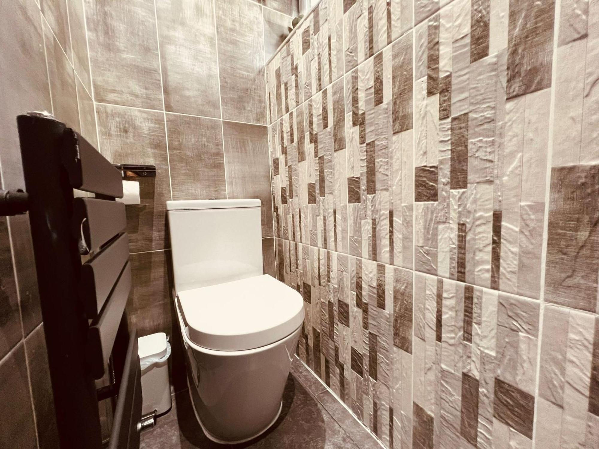 Modern Suites -5 Bedroom House- With Free Parking Birmingham City Esterno foto