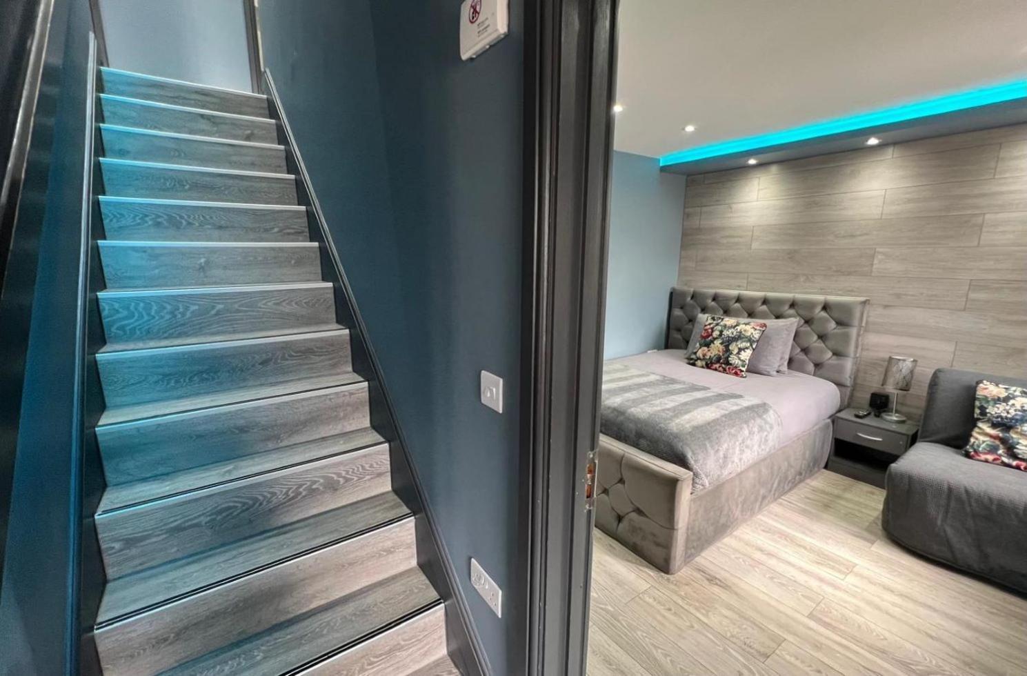 Modern Suites -5 Bedroom House- With Free Parking Birmingham City Esterno foto