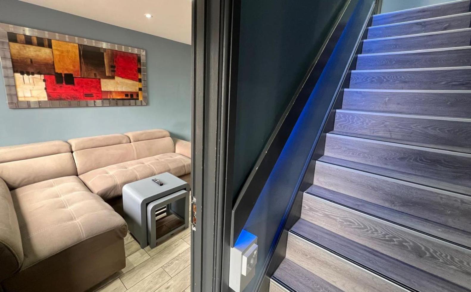 Modern Suites -5 Bedroom House- With Free Parking Birmingham City Esterno foto